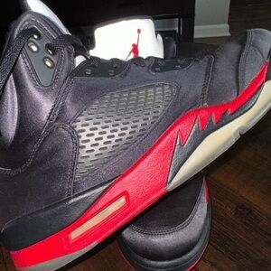 Jordan 5 Retro Satin Bred